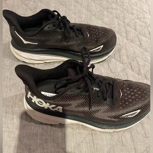 HOKA Clifton 9 running shoes